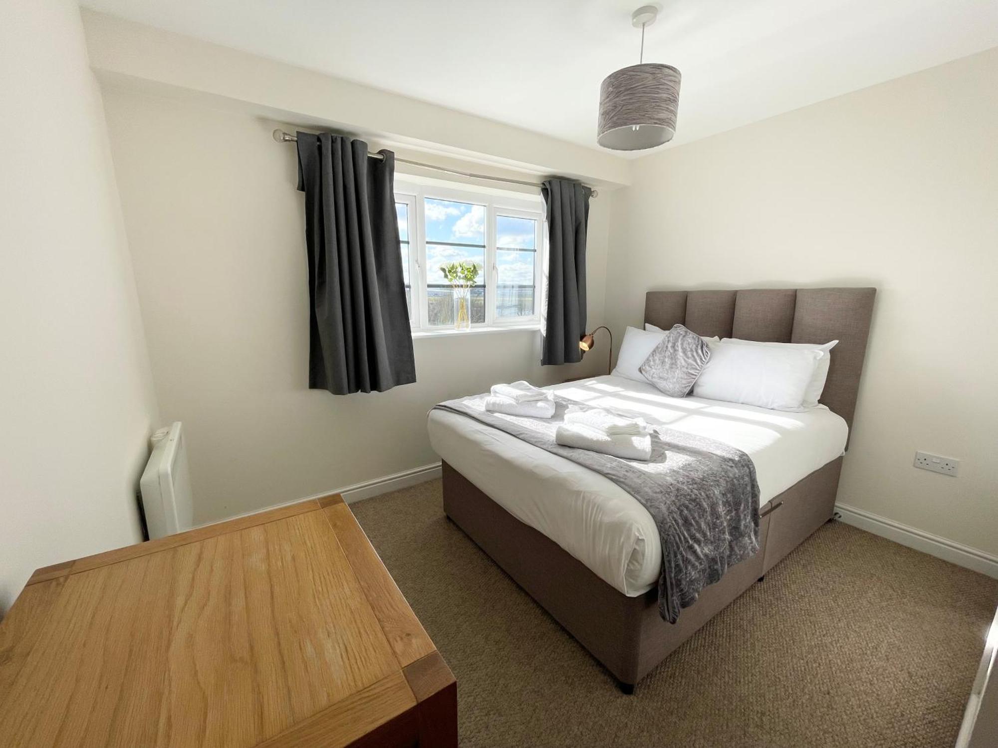 Blue Sky Apartments @Wallis Square, Farnborough Farnborough  Exterior foto